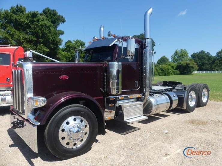 2024-peterbilt-389-image-43
