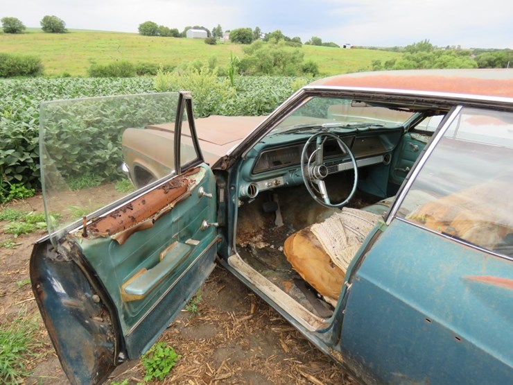 1966-chevrolet-impala-4dr-ht-image-14