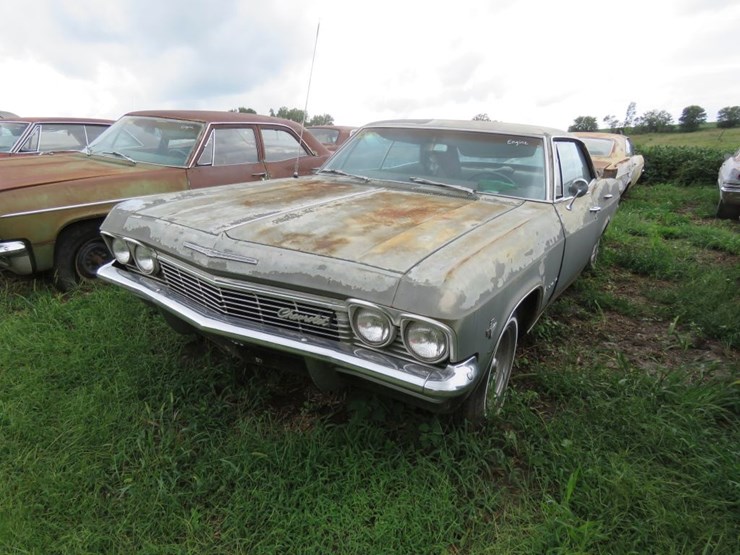 1965-chevrolet-impala-4dr-ht-image-1