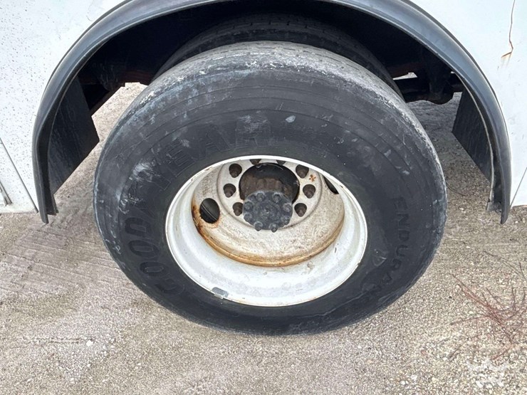 2018-international-durastar-4300-image-51