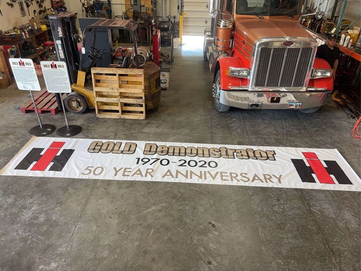 international-harvester-gold-demonstrator-50th-anniversary-banner-image-9
