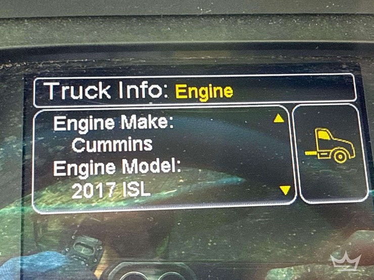 2020-peterbilt-567-image-58
