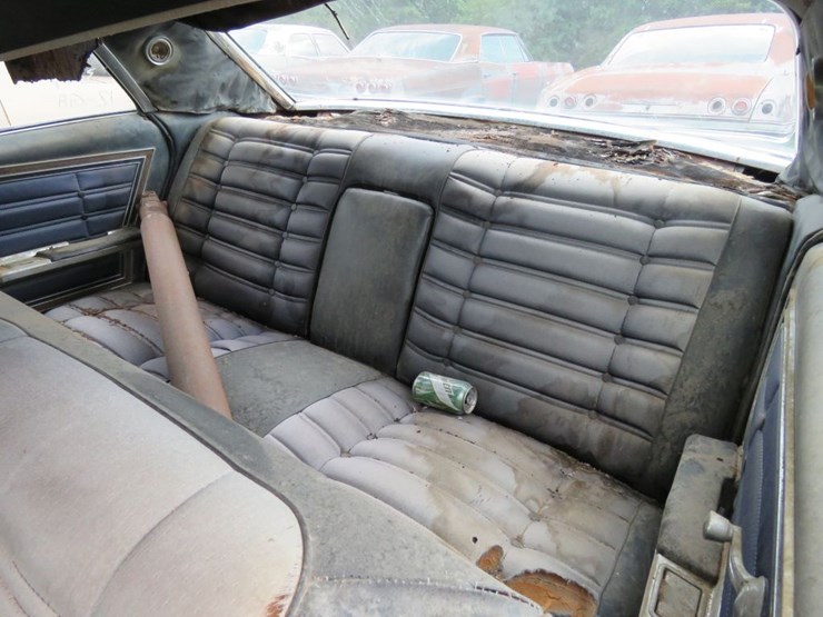 1966-chevrolet-caprice-4dr-ht-image-13