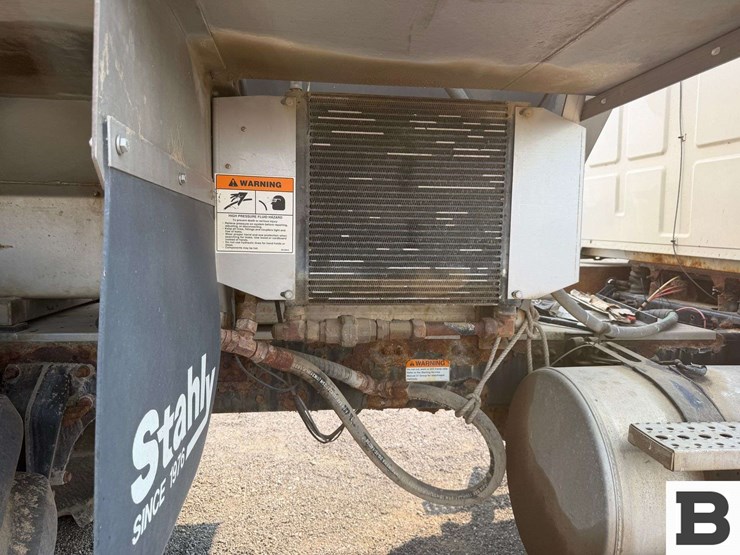 2007-sterling-l8500-image-43