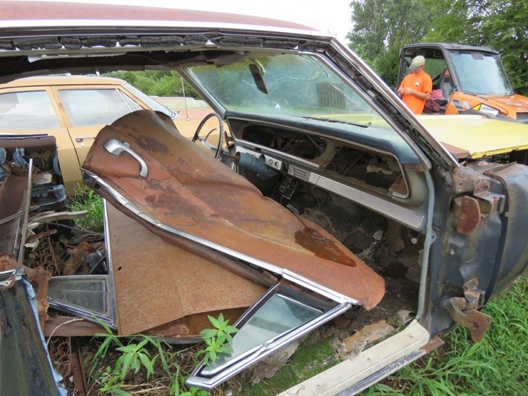 1965-chevrolet-impala-for-parts-image-6