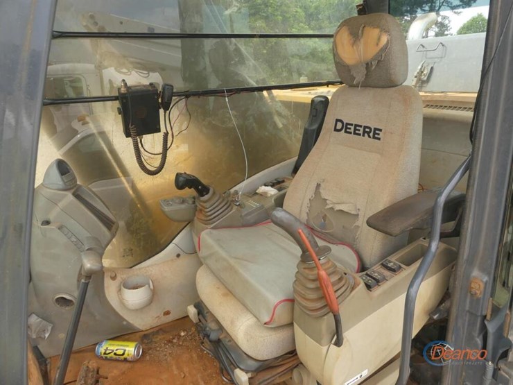 deere-250-p-tier-image-11