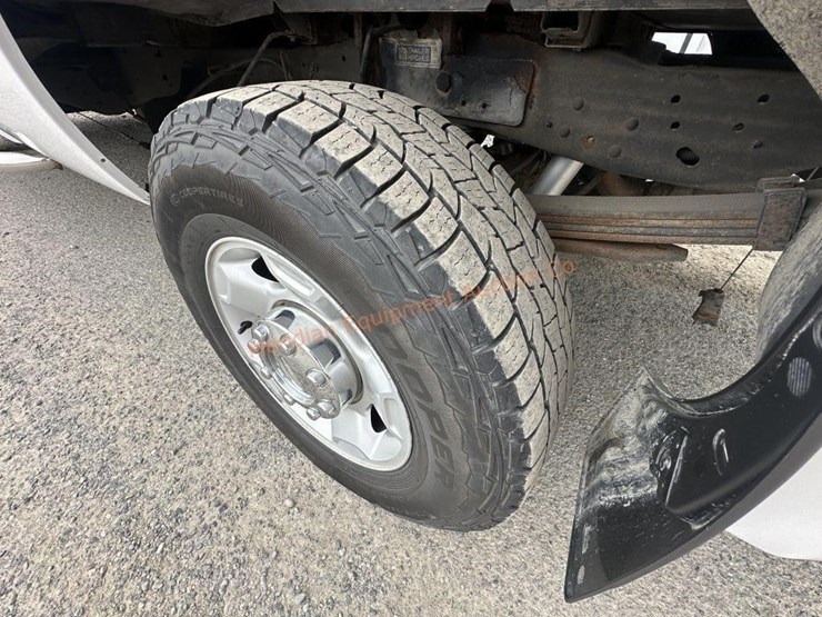 2010-ford-f250-image-19