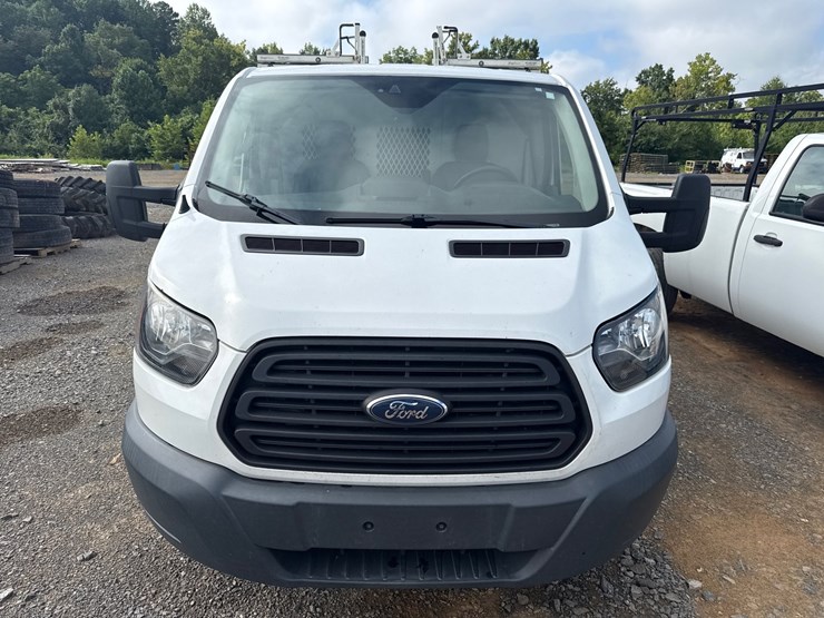 2018-ford-transit-image-2