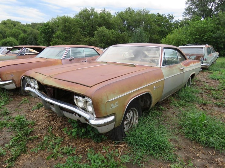 1966-chevrolet-impala-2dr-ht-image-7