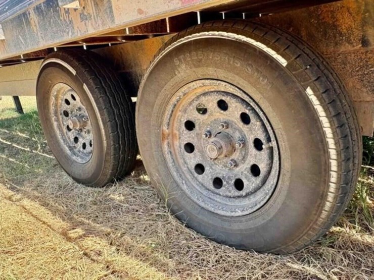 2020---var-20'-flatbed-trailer-image-9