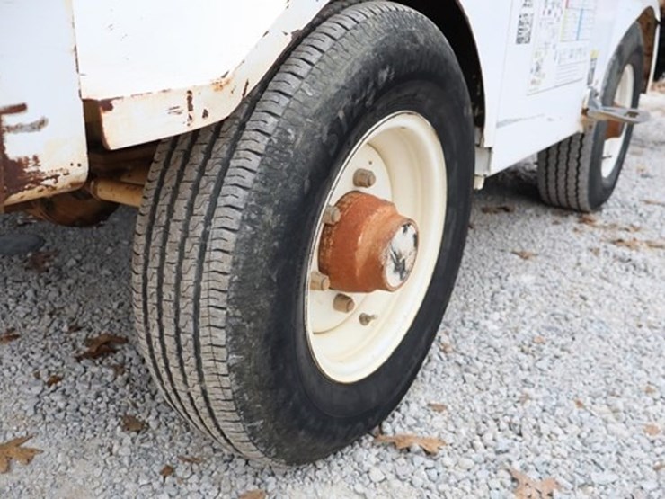2011-roadtec-fb85-image-24