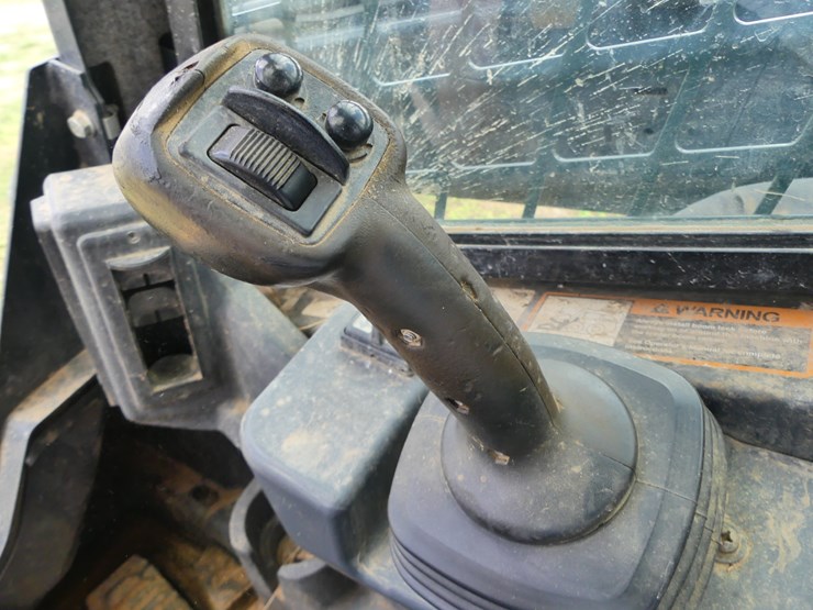 2021-deere-333g-image-14
