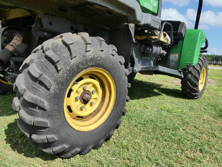 john-deere-825i-xuv-image-6