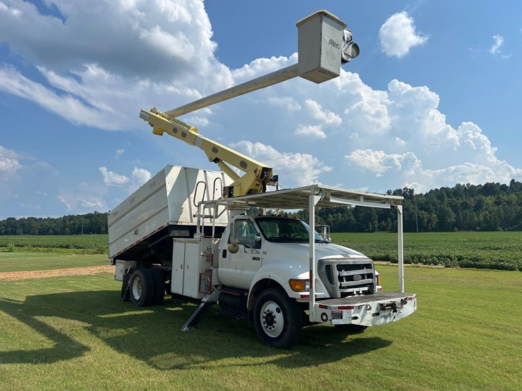 2004-ford-f750-image-2