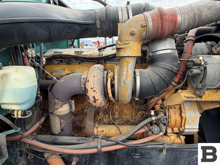 1988-peterbilt-377-image-30