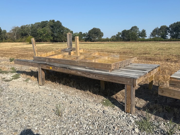 #53034-•-wooden-deck-inv#53034-image-1