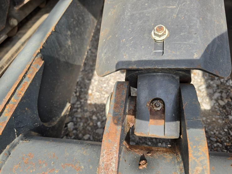 2022-bobcat-e35-image-96