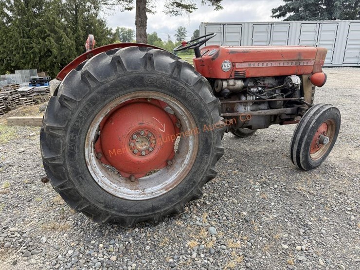massey-ferguson-135-image-31