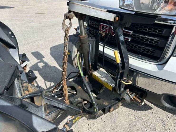 2014-gmc-sierra-3500-image-50