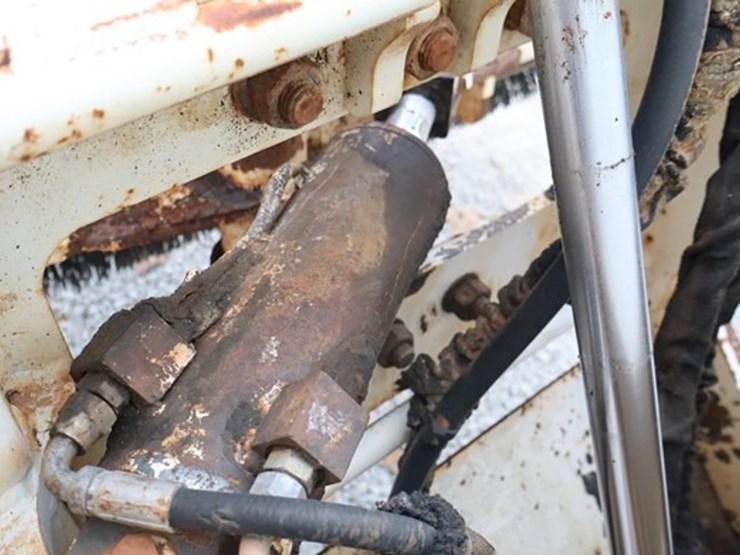 2011-roadtec-fb85-image-15
