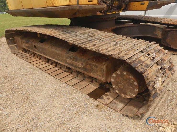 deere-250-p-tier-image-8