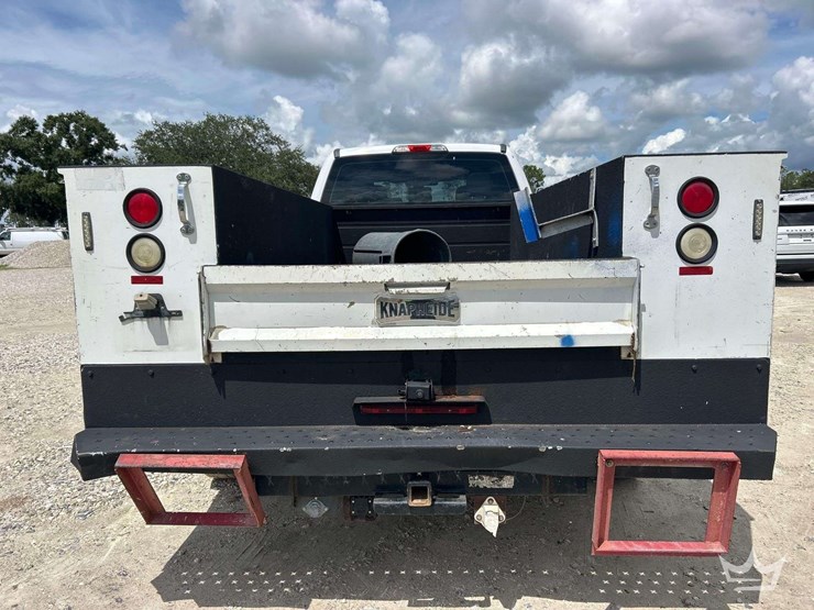 2017-ford-f550-image-26