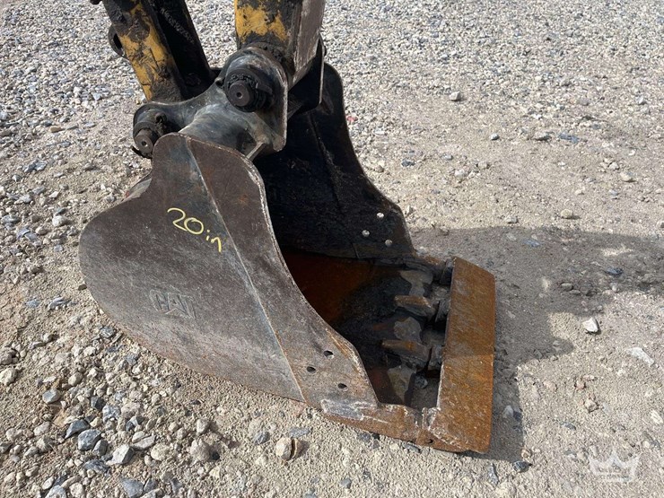 2016-caterpillar-303-image-6