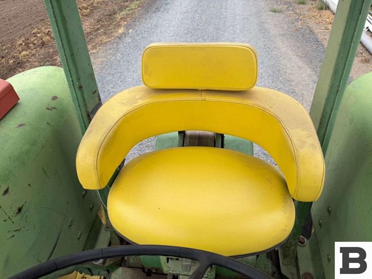 john-deere-3010-image-61