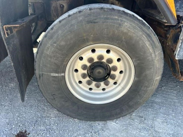 2001-kenworth-t800-image-132