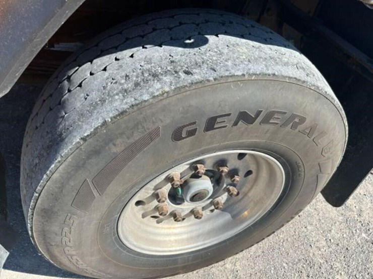 2001-kenworth-t800-image-112