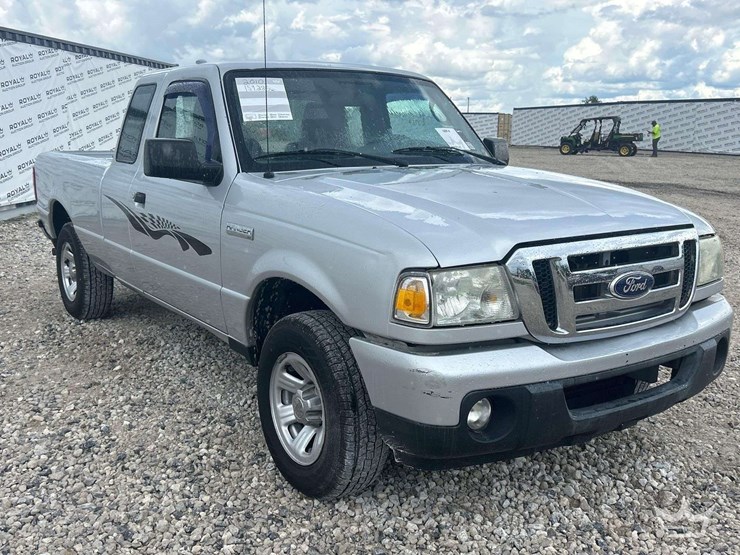 2010-ford-ranger-image-2