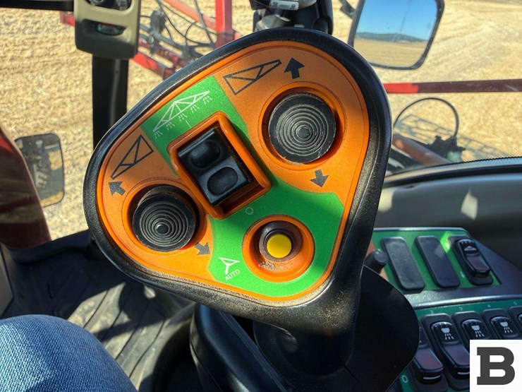 2018-case-ih-patriot-2250-image-57