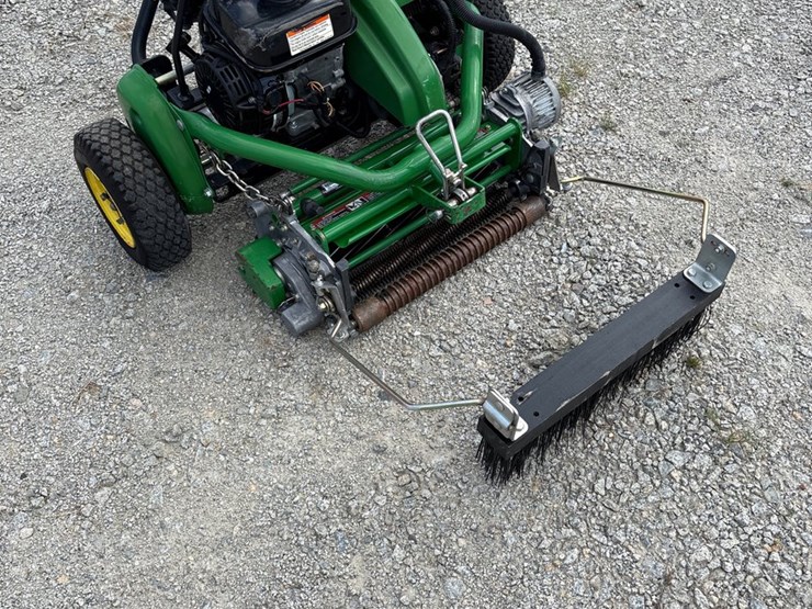 #1019-•-john-deere-180e-walking-greensmower-image-8