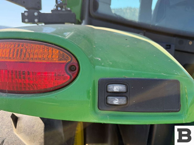 2016-john-deere-6155r-image-42