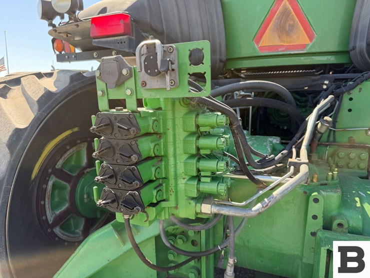 2004-john-deere-9520t-image-39