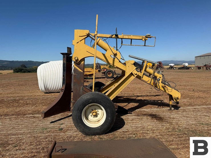 2006-johnson-pull-type-6'-tile-plow-image-6