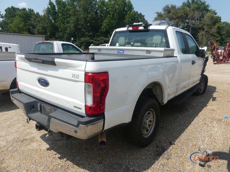 2017-ford-f250-image-2