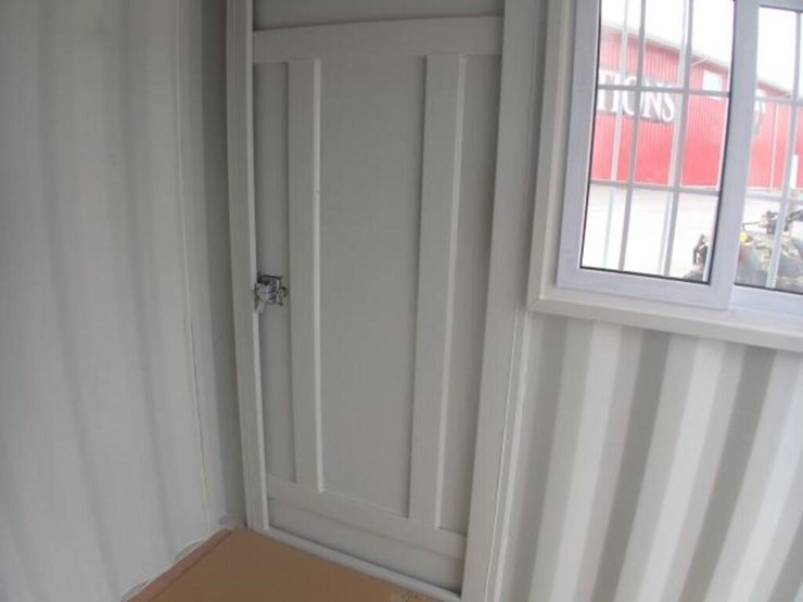 unused-8-ft-shipping-container-gmpu9072450-image-16