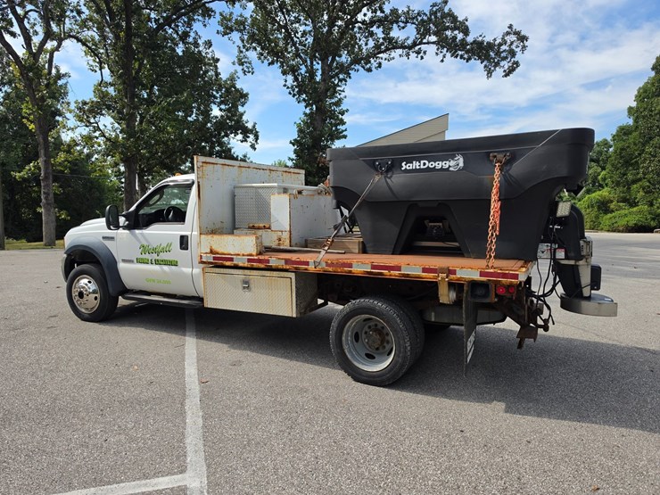 2006-ford-f550-image-10