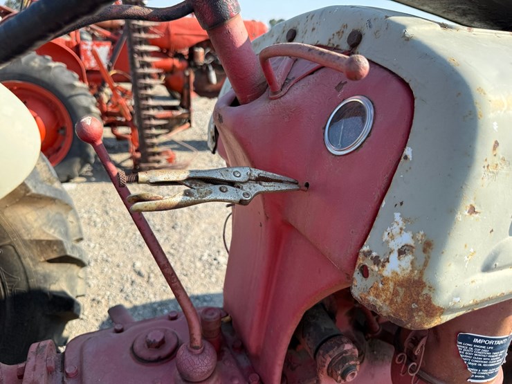 ford-tractor-image-32