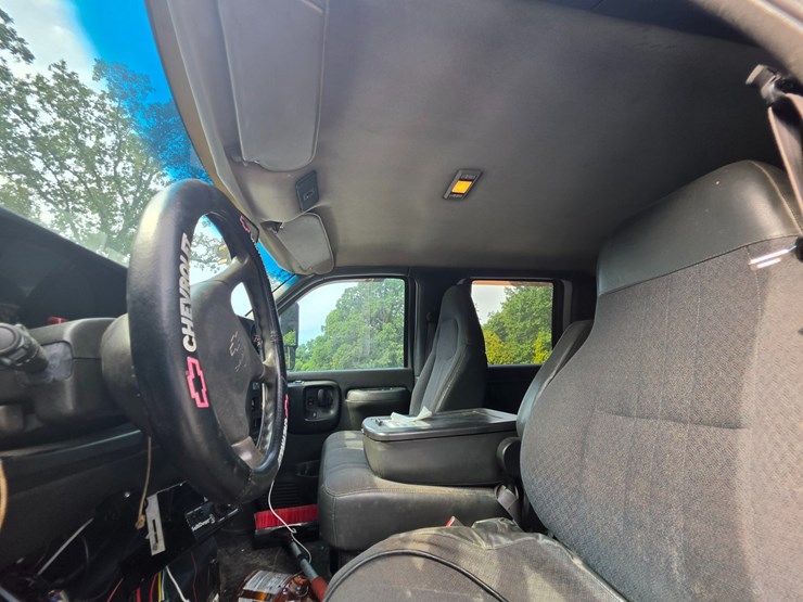 #25514-•-2006-chevrolet-c4500-truck-image-37