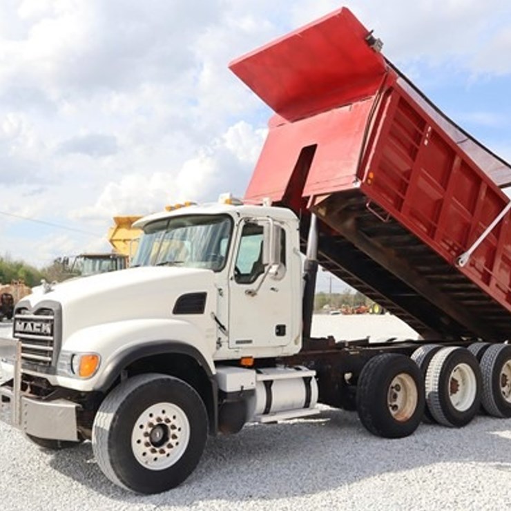 2007 MACK GRANITE CV713