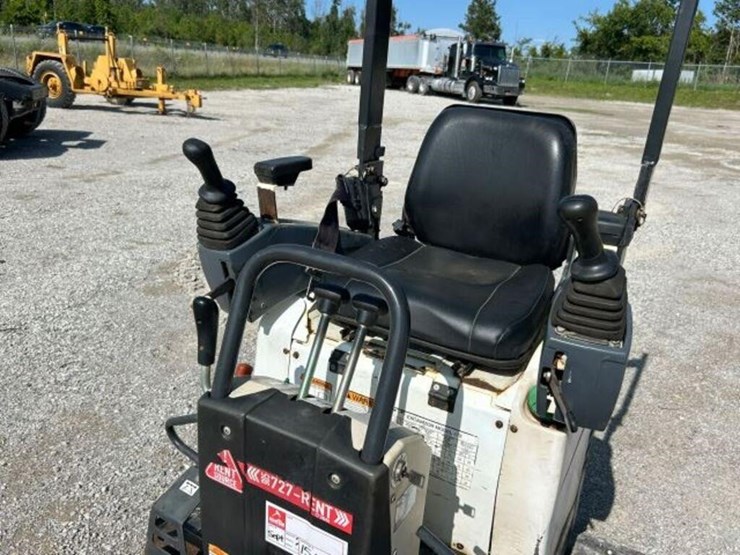 2015-bobcat-418-image-12