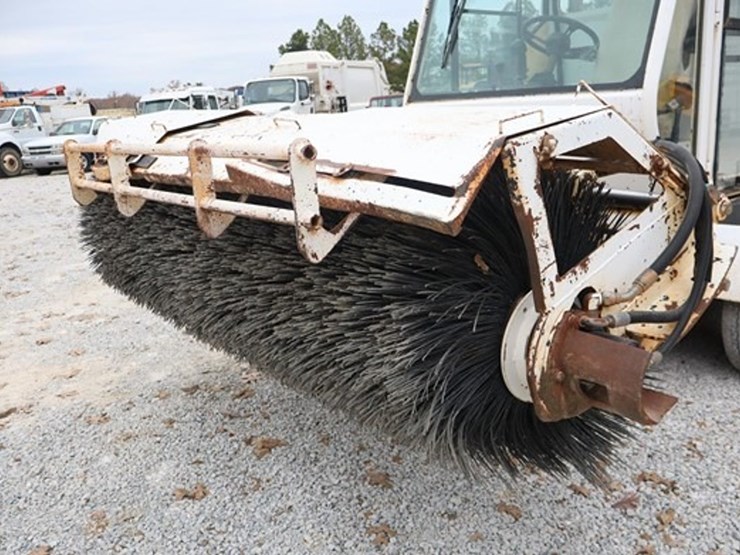 2011-roadtec-fb85-image-9