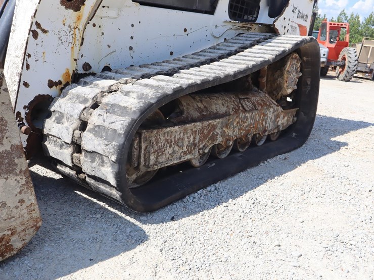 2017-bobcat-t740-image-9