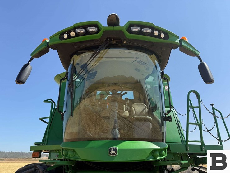 2014-john-deere-s660-image-9