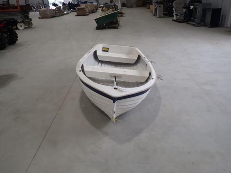2000-boatex-8-ft-fiberglass-hull-qbx00689c000-image-2
