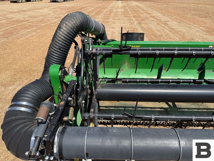 2012-john-deere-625f-image-15