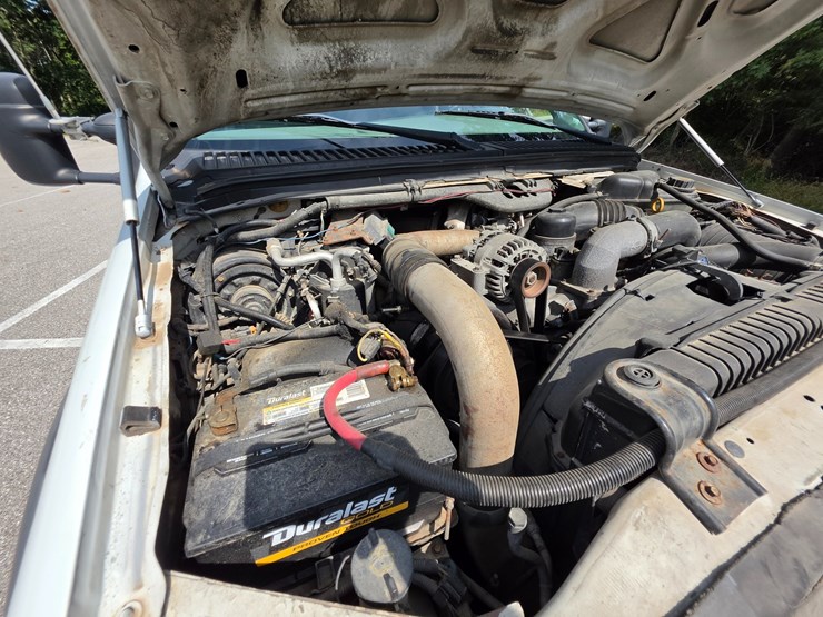 2006-ford-f550-image-35