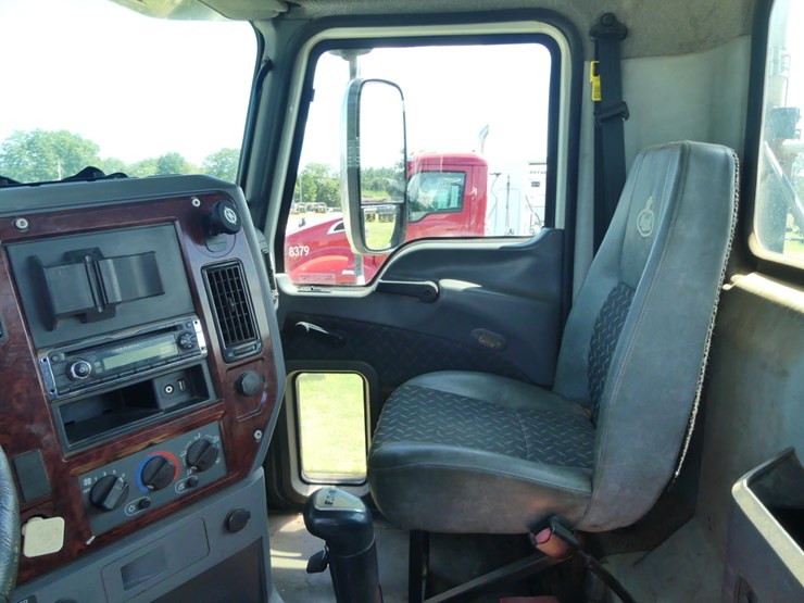2014-mack-600-image-12